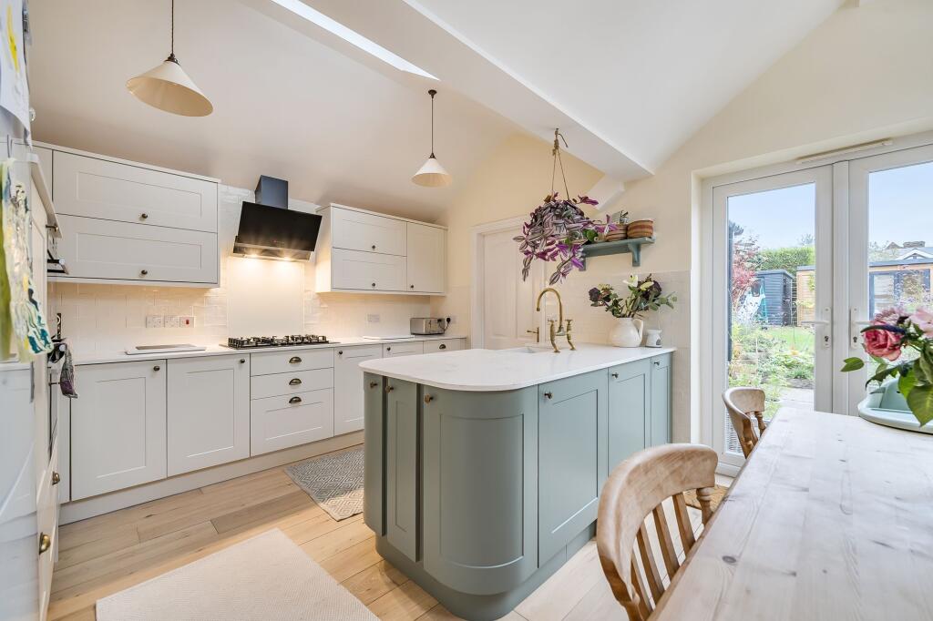 Kitchen/Breakfast Room (1)