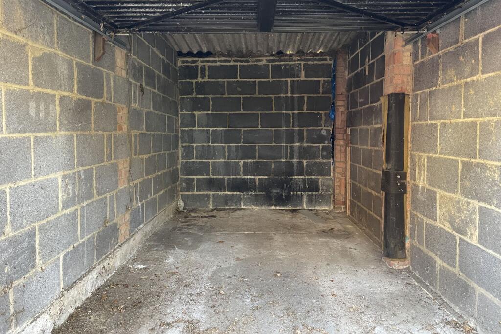 Garage 7 Hilltop Court, 345 Grange Road, Norwood, London SE19 3BX