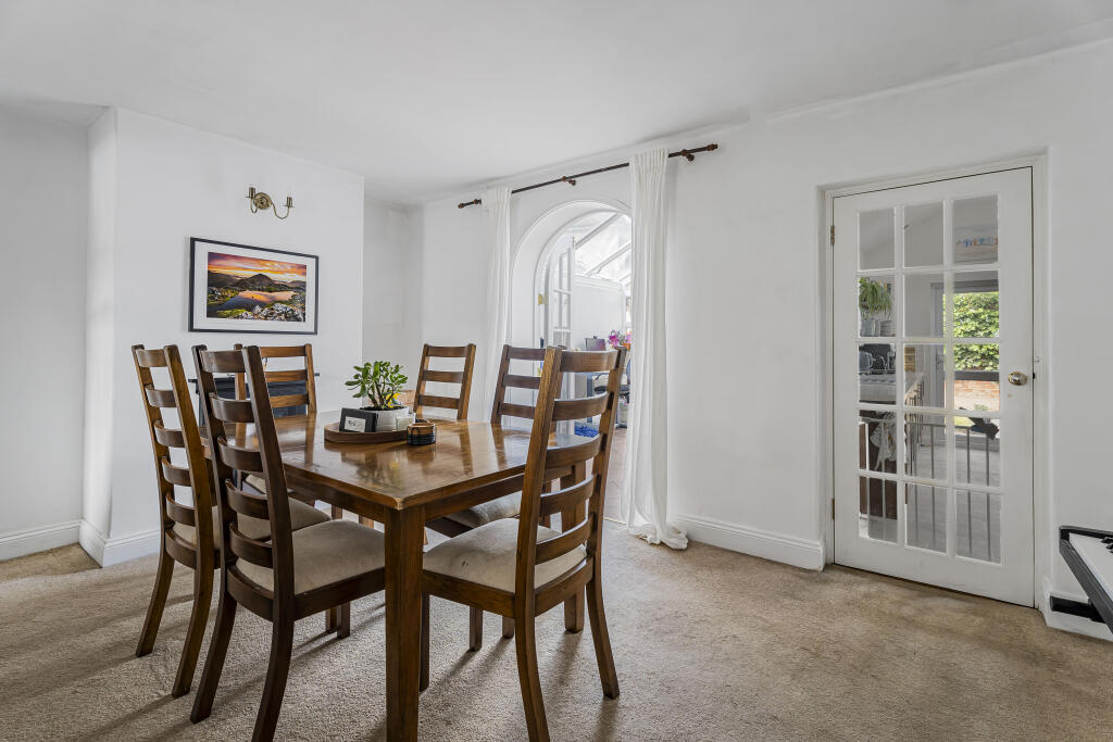 Living/Dining Room