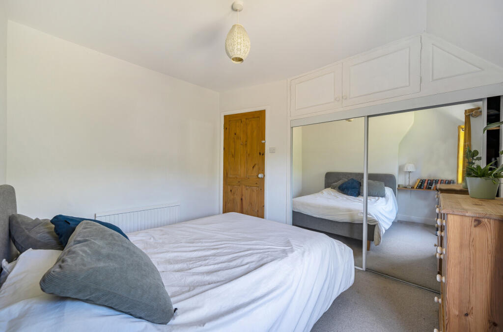 1301252-7-6862aca...