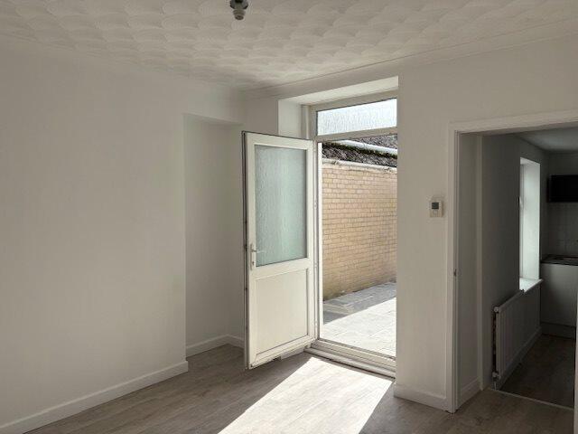 GetAttachmentThumbna