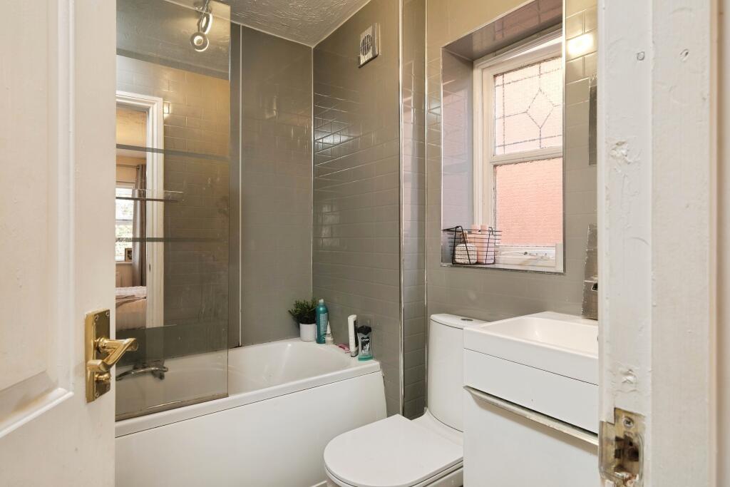 En-suite One