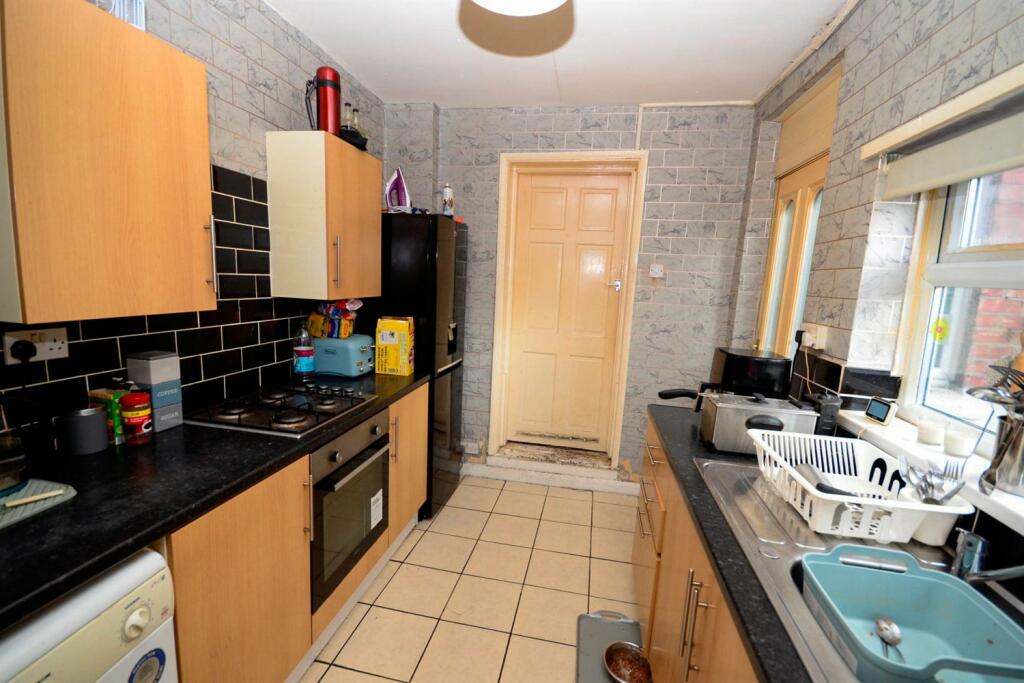 38 Kitchen