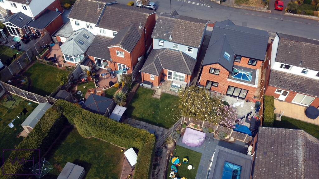 DRONE REAR GARDEN