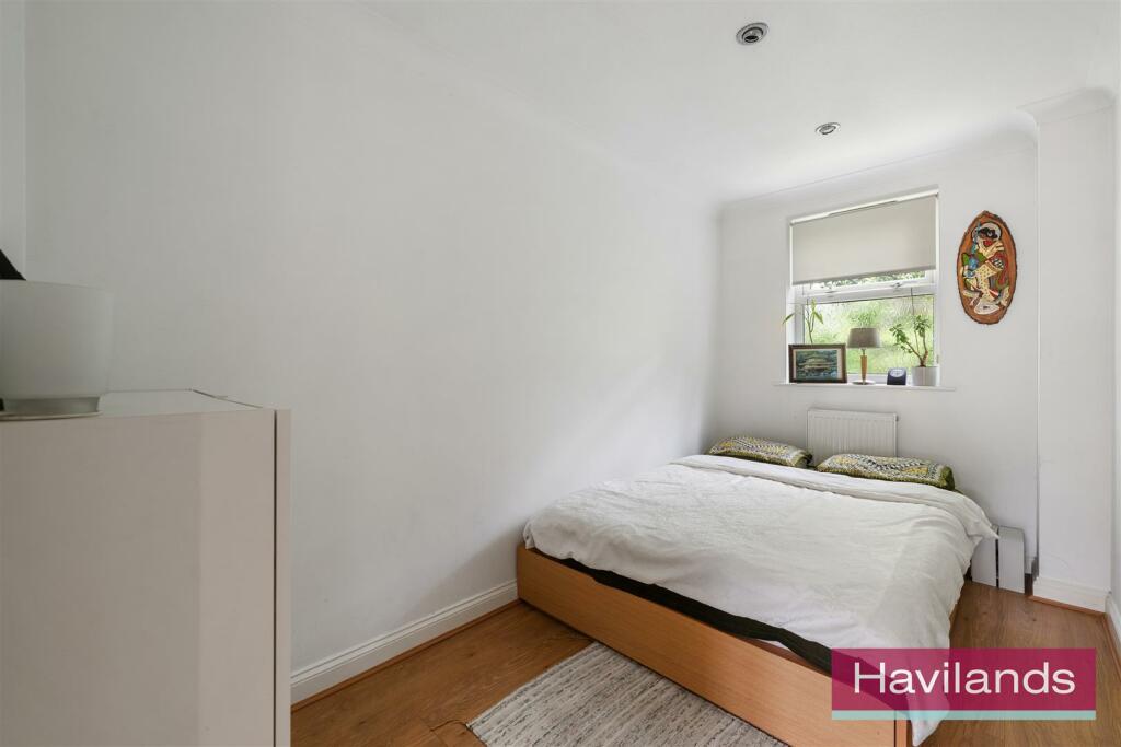 Foxwood Green Close-2.jpg