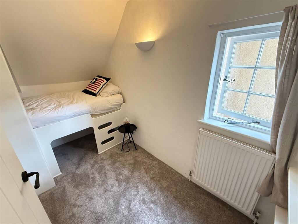 bedroom four chapel.jpg