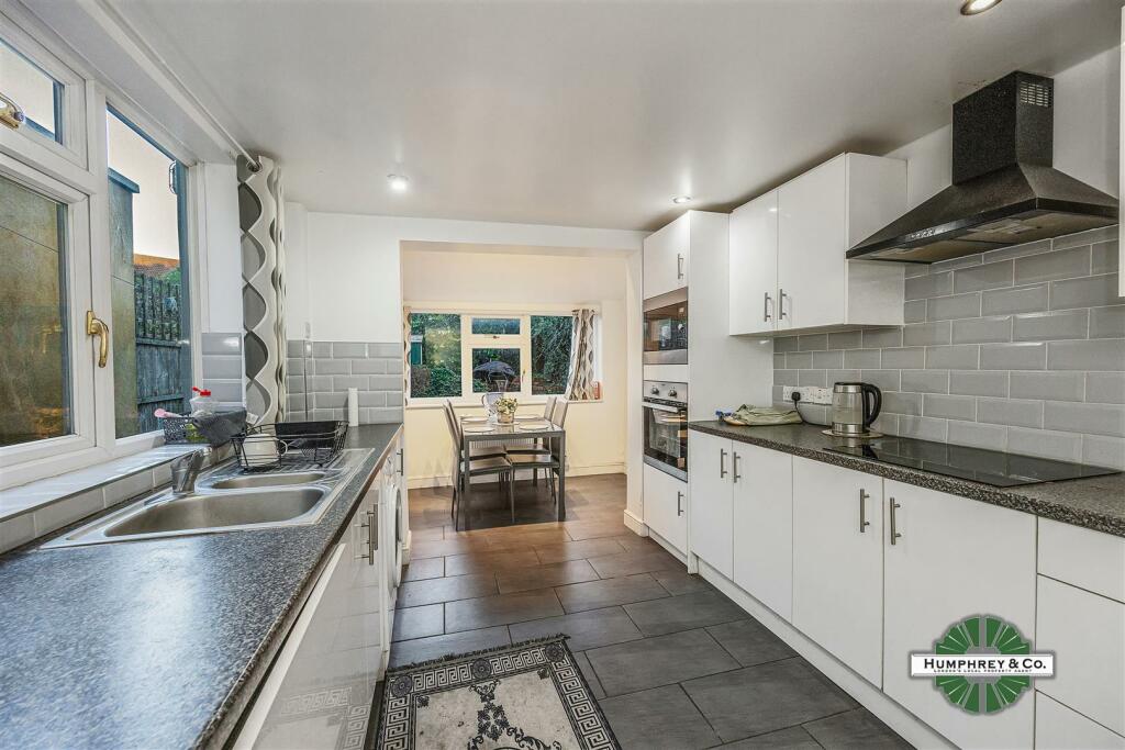 2   Brookdale Road -010.jpg