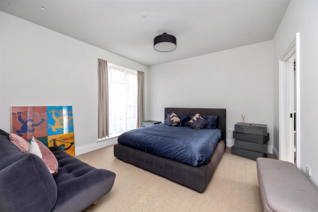 Dyke Road, 77b-019.jpg