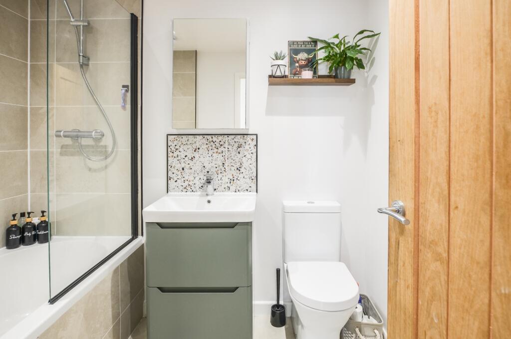 7 Reeds Park TPS 01208 872728 -03