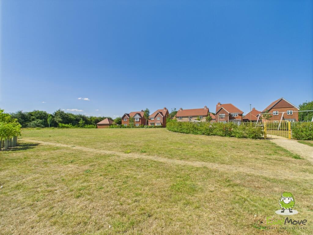 EweMove Basingstoke Church Acre Front Outlook