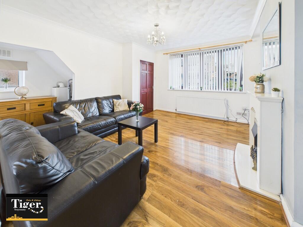 CAM02176G0-PR0769...