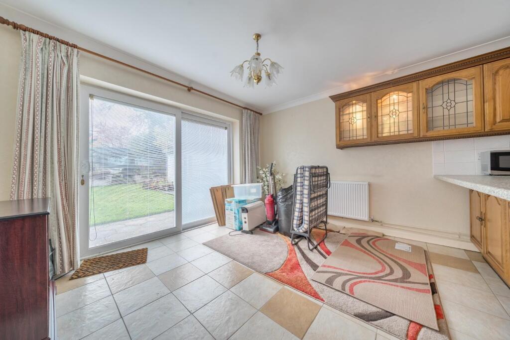 3rd view KITCHEN DINER.jpg