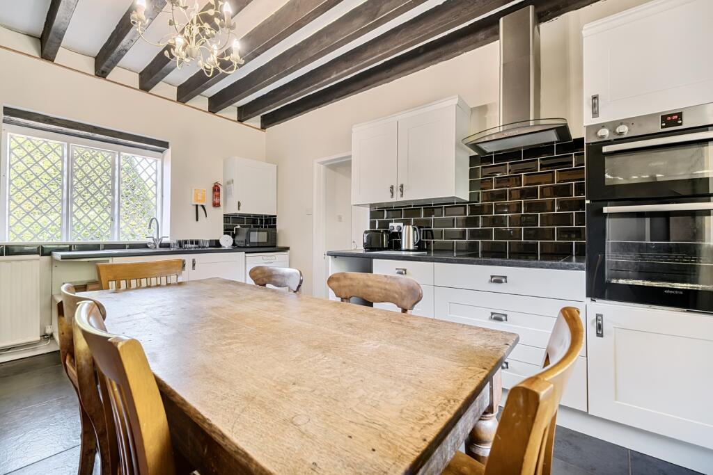 1317137-12-68639e58b9877