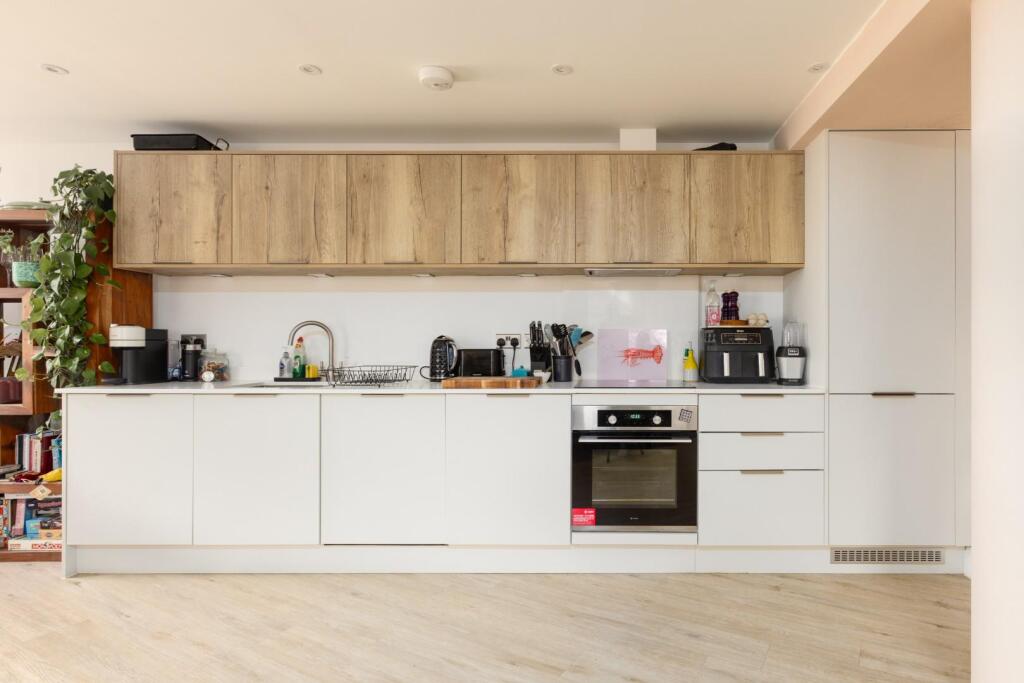 Flat 5 Redcliffe Lofts, 41 Guinea Street, BS1-4.jp