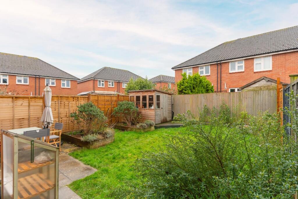 0T3RAN - External G.jpg