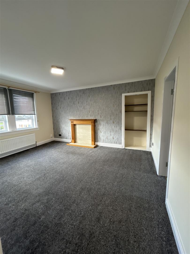 11 Lainshaw Avenue Lounge.png