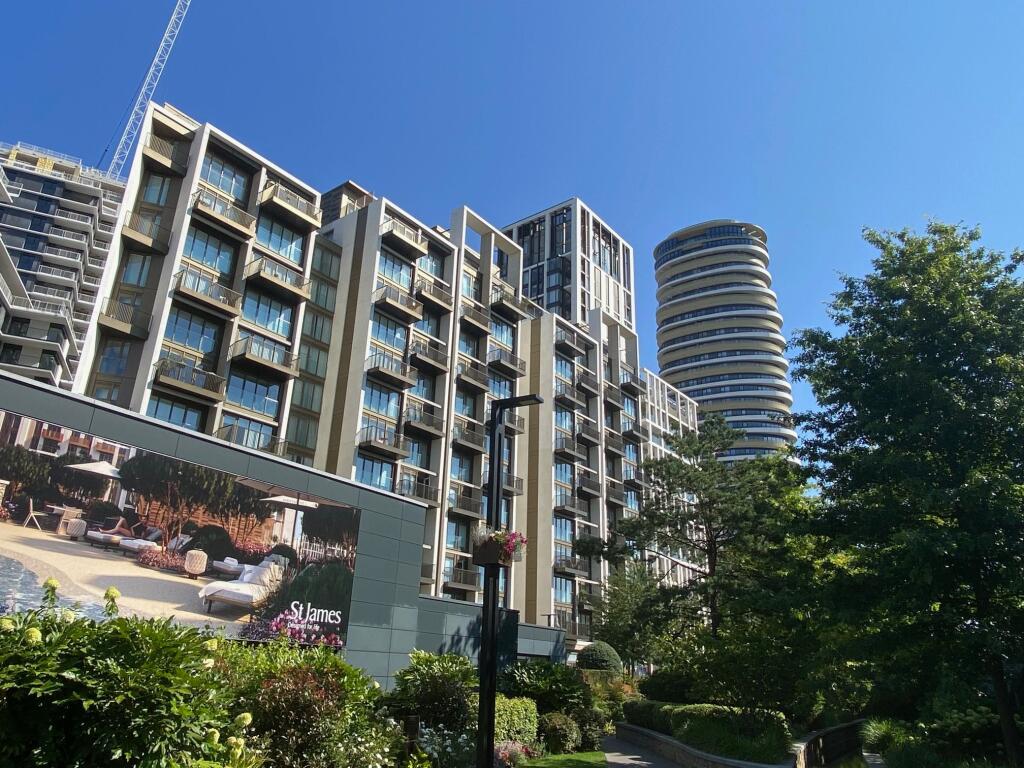 Parking Space of Lincoln Apartments, Fountain Park Way, London