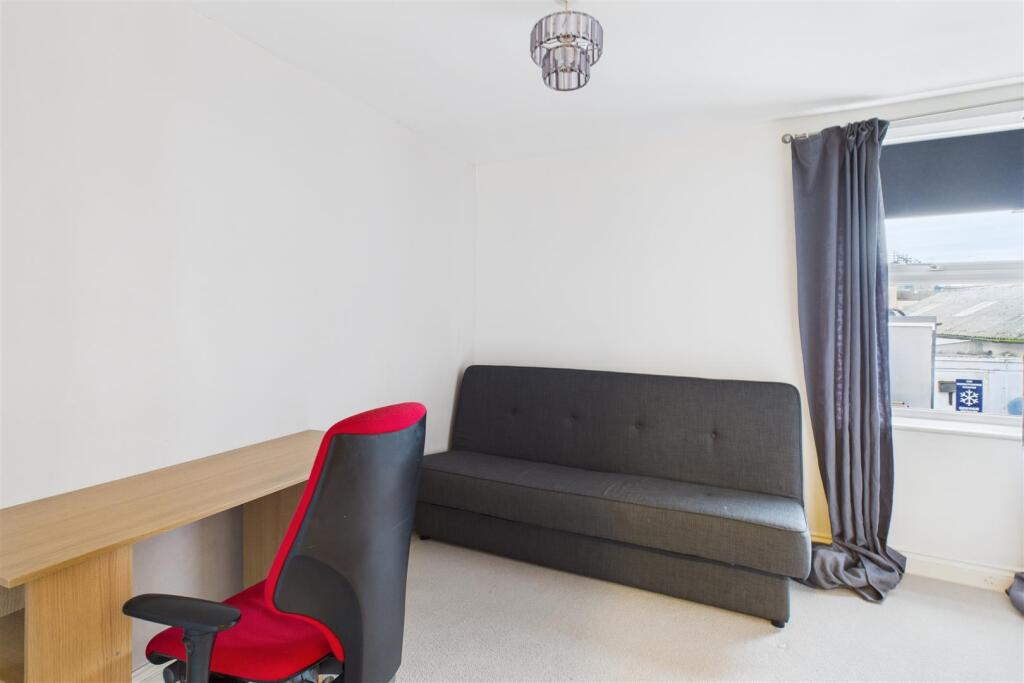 Bedroom 2.jpg