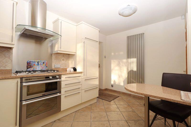 Breakfast Kitchen 