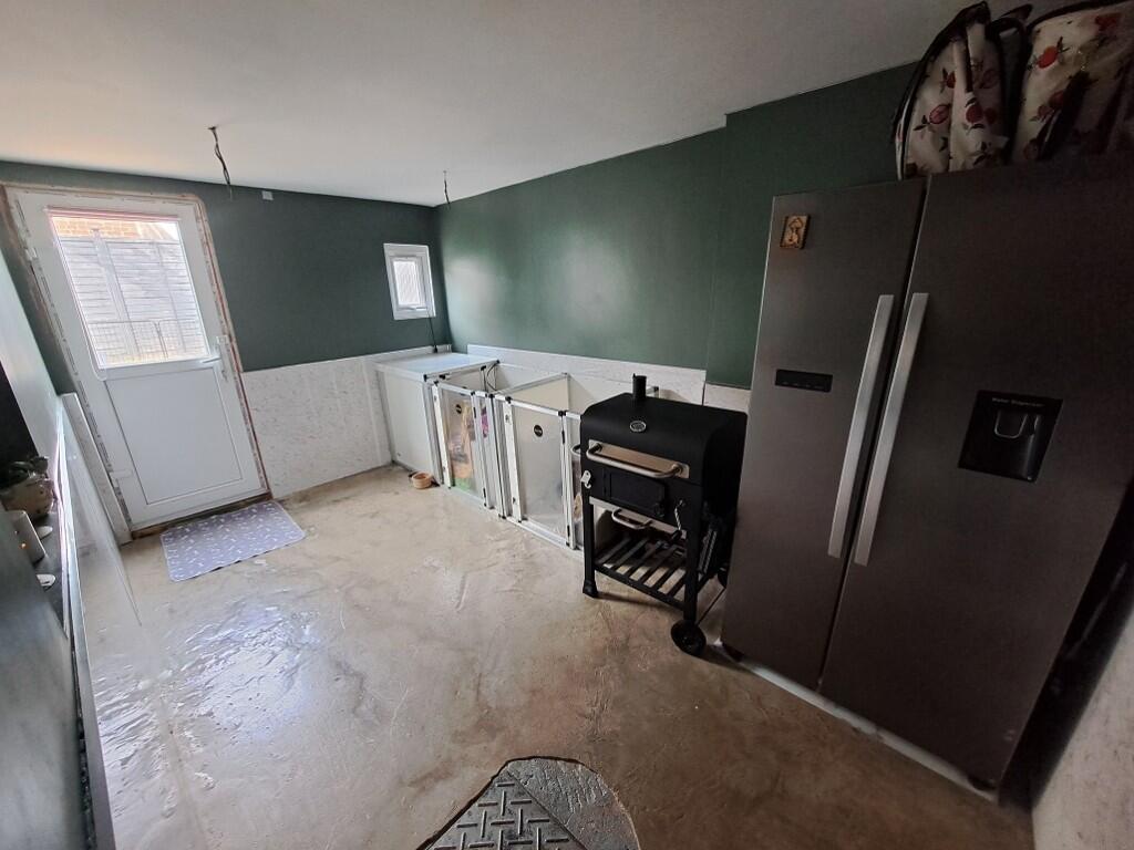 UTILITY / STORE ROOM