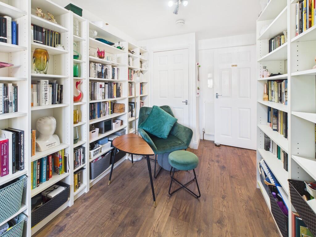 CAM05068G0-PR0056...