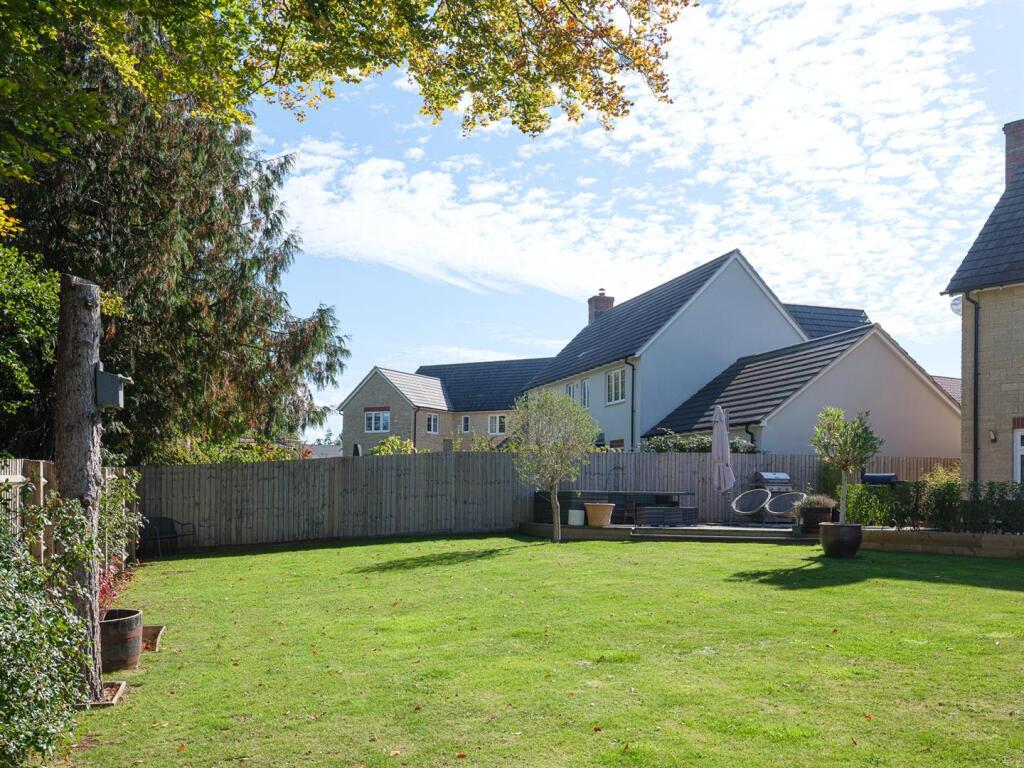 31 Studley Gardens-31.jpg