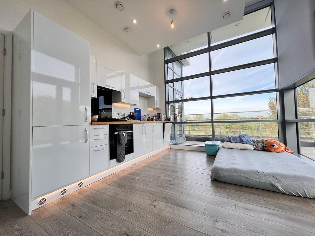 2 Bed two bath flat to rent in Harlow, Maxwellprop