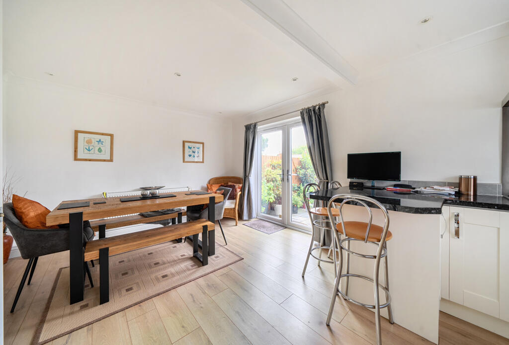 1306668-2-6841a3e...