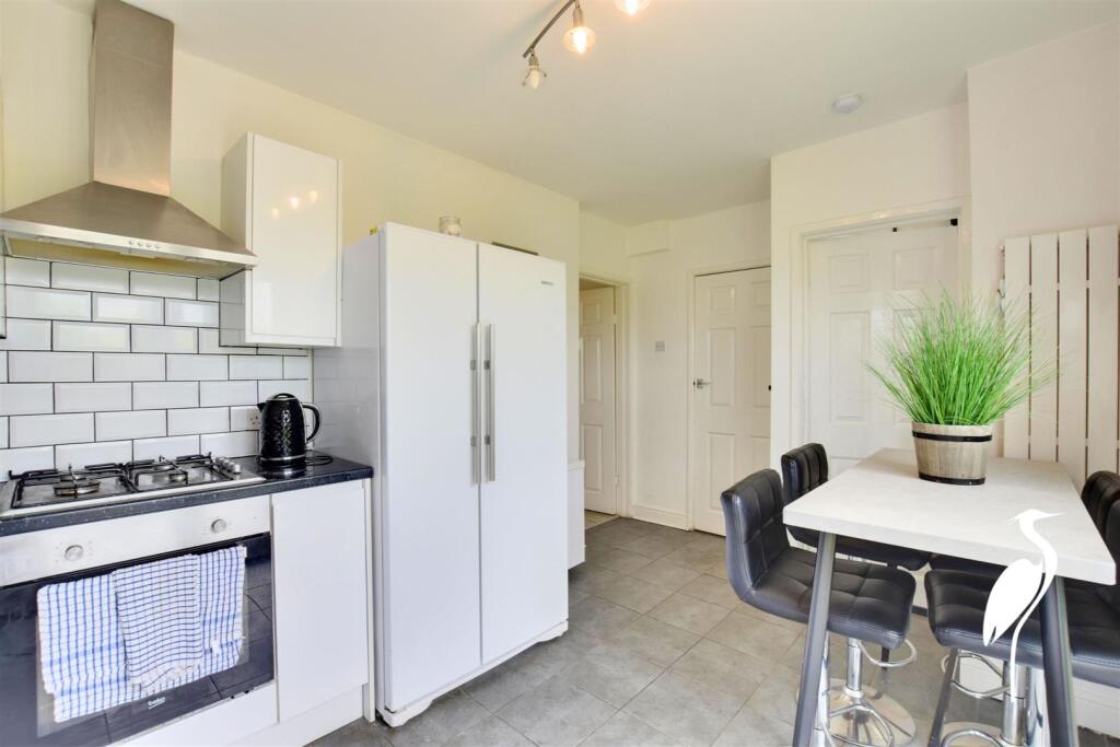 Breakfasting Kitchen