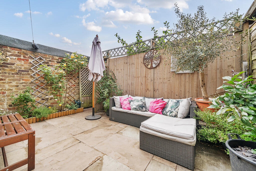 1319918-2-686e56e...