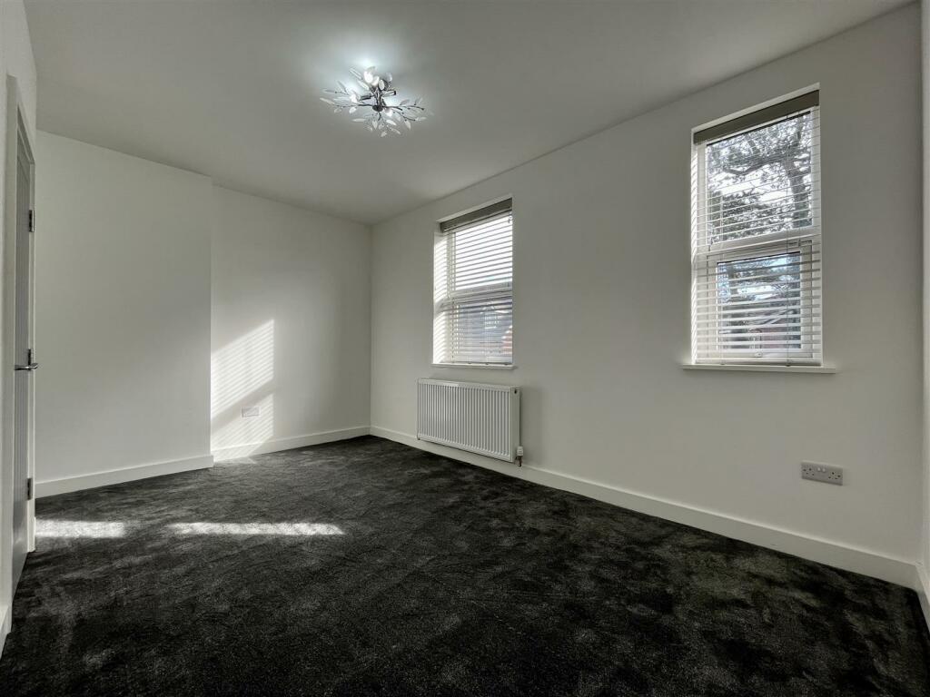 Bedroom 2 Aspect 2