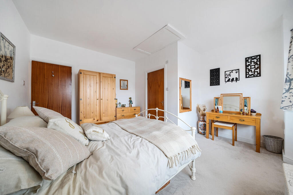 1298738-21-682f2c...