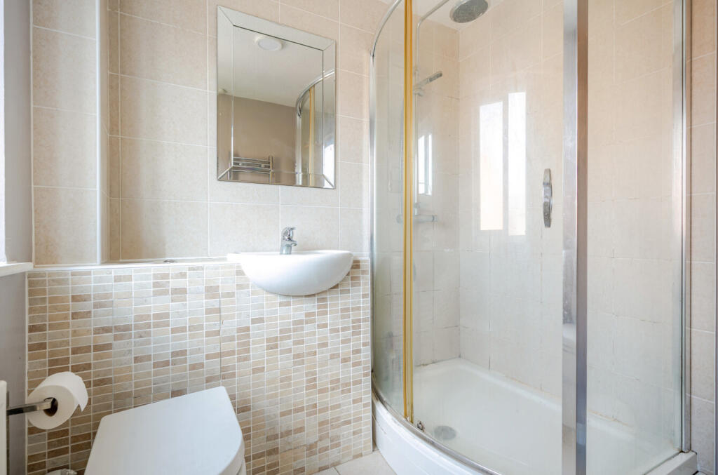 1319768-9-686b928...