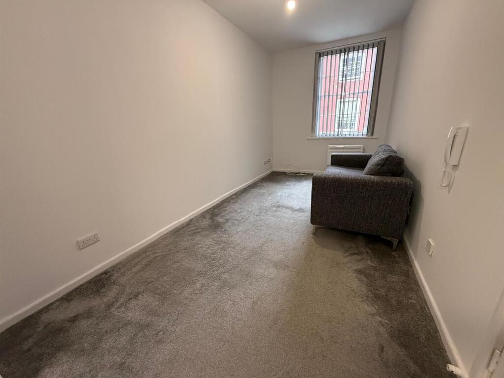 Livingroom.jpeg