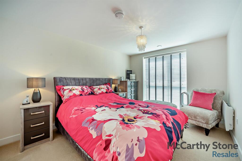 8657073-interior01-800.jpg