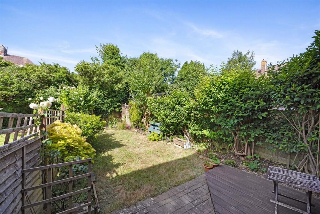 Downland Drive 62 Garden GD 1.jpeg