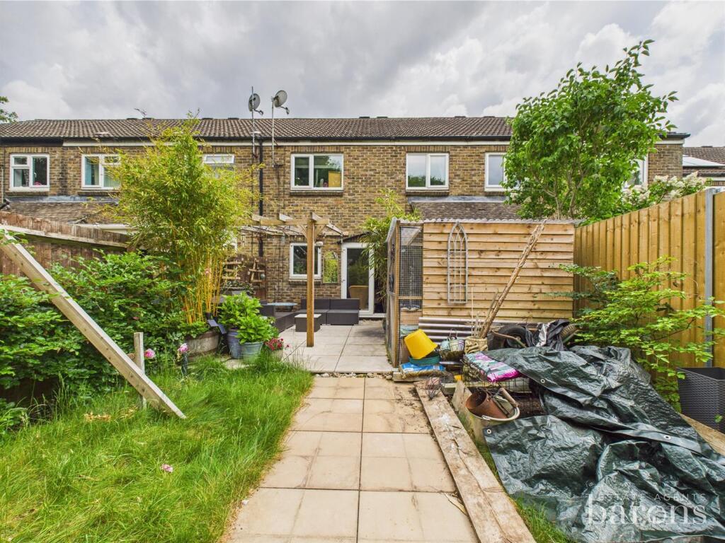 CAM05005G0-PR0084-STILL013 - Copy.jpg