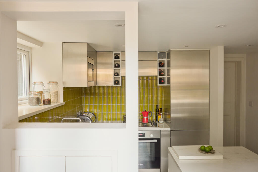 289864 - A0OP6000007Y6RVMAY_N24-edit.jpg