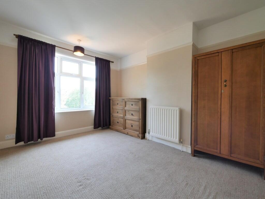 BEDROOM2