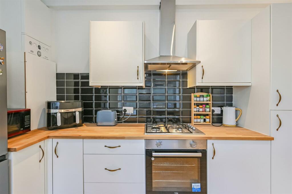 Kitchen / Breakfast Room