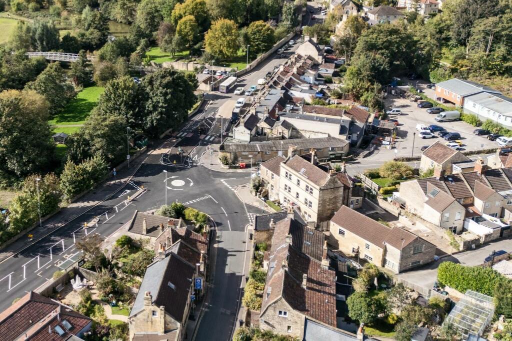 233 London Road East, Bath, BA1 7RL-2.jpg