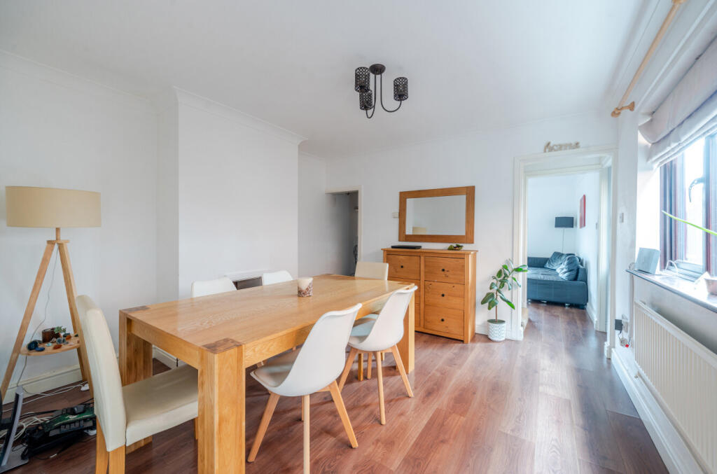 1316285-16-68652b...