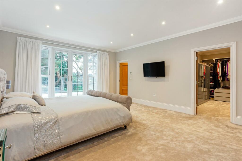 81830_4A-Bingham-Avenue-Poole (16).jpg