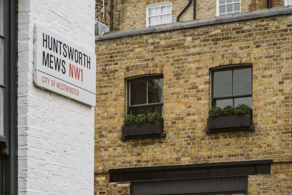 220428 Hunsworth Mews Externals-Previews-1.jpg