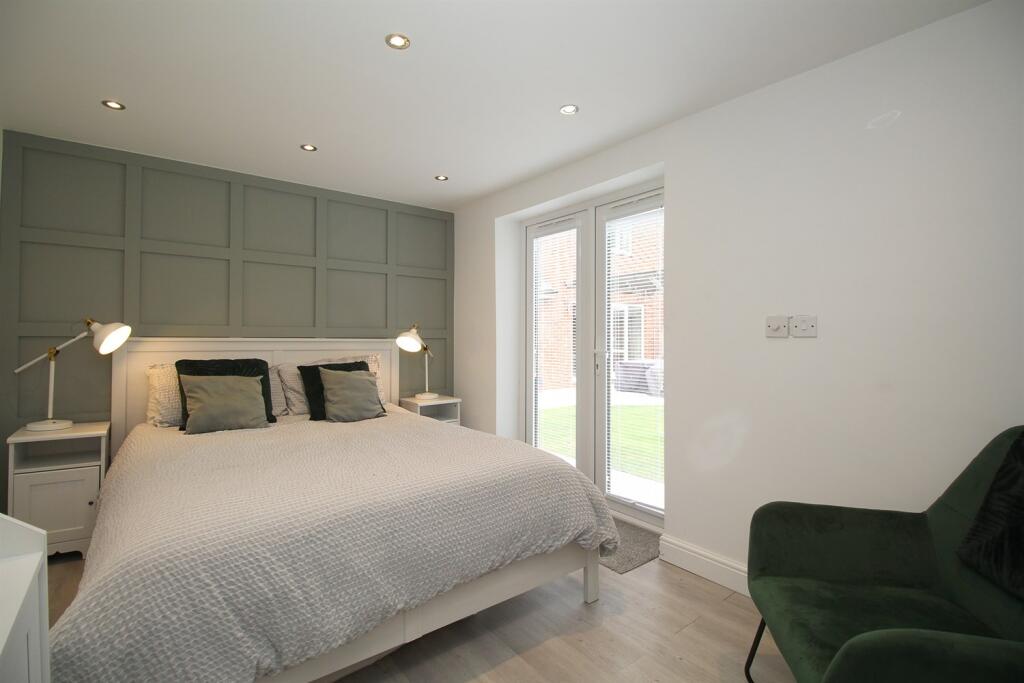 Guest Bedroom / Stud