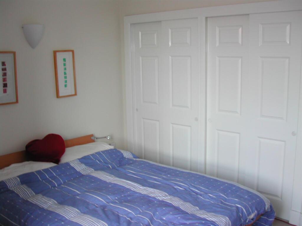 CN311bed1.jpg