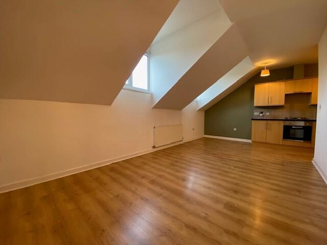 LOUNGE 2 T202512171226.jpg