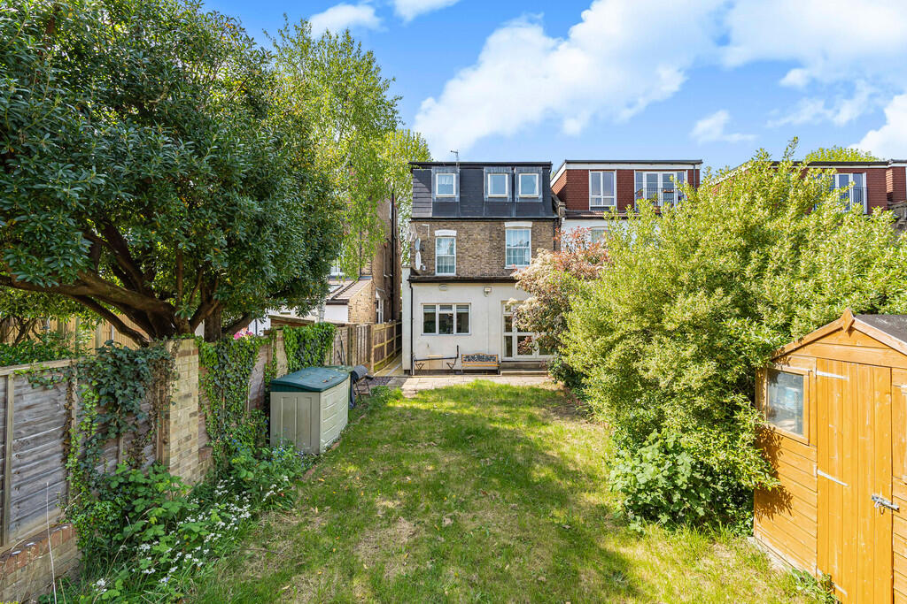 15 Gloucester Rd-...