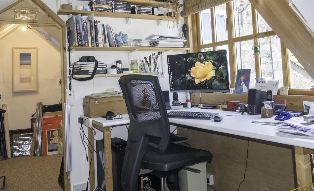 Bedroom 3/Study &amp; Store Room