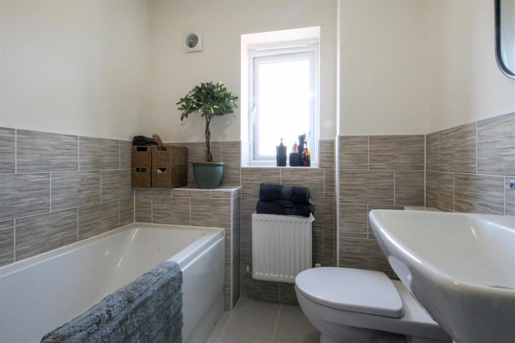 bathroom-23.jpg